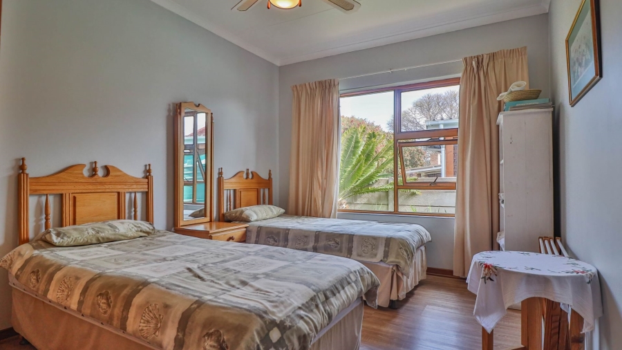 4 Bedroom Property for Sale in Stilbaai Wes Western Cape